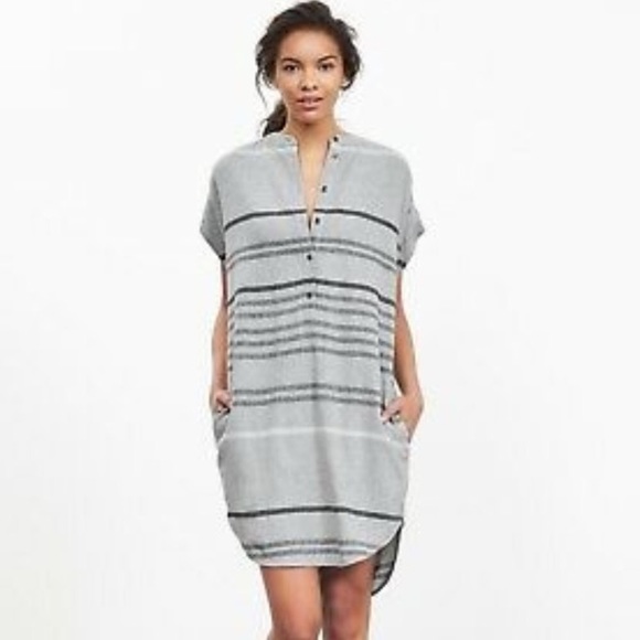 Banana Republic Dresses & Skirts - Banana Republic Heritage Gray Striped Dress